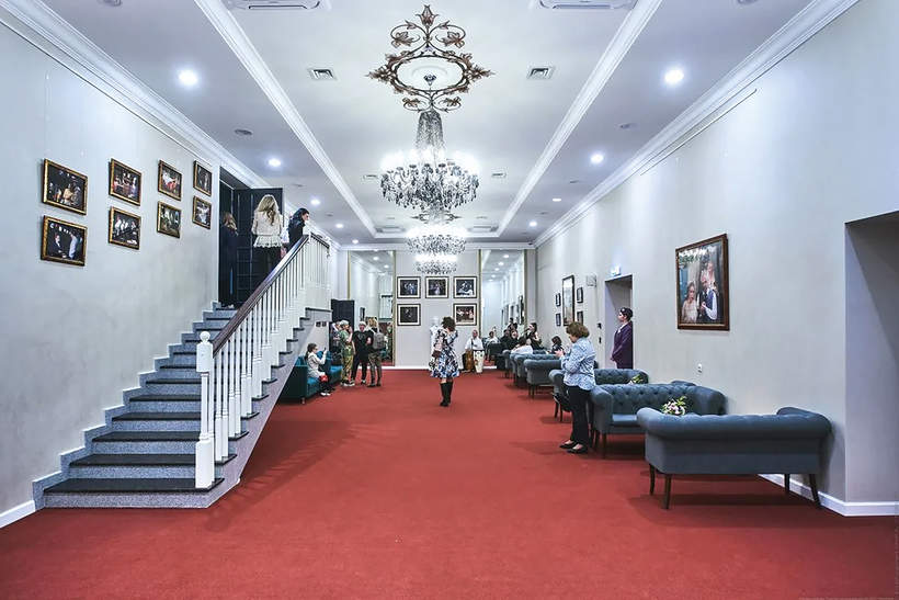 фойе театра, фотограф Виктор Дмитриев