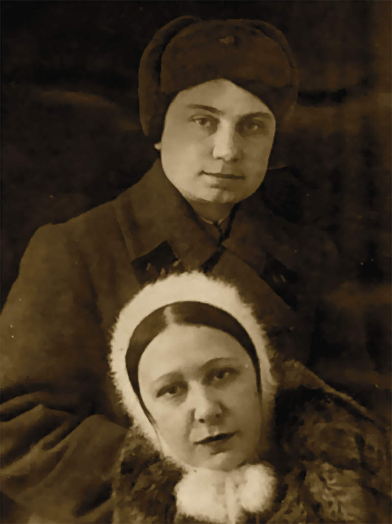 Елена (Ляля) и Тамара Каменские