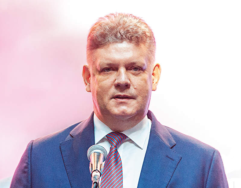 Анатолий Серышев